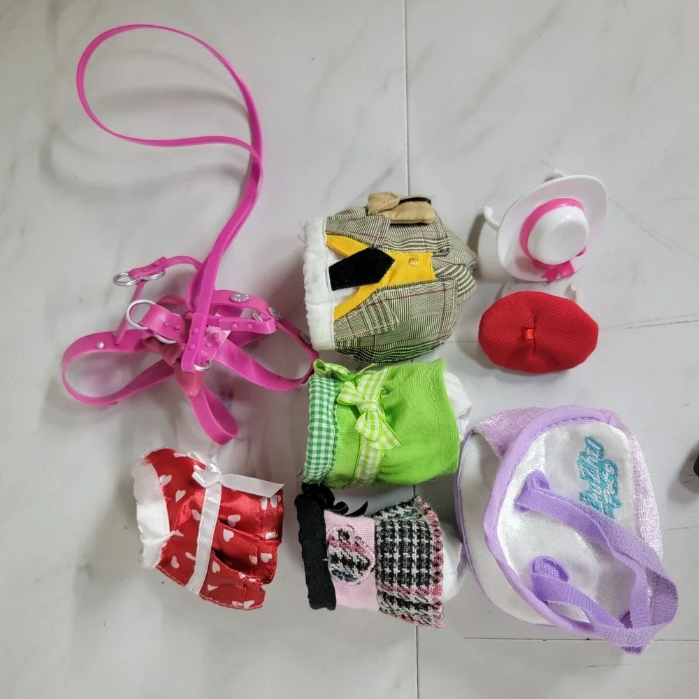 Zhu Zhu Pets Hamster Blanket & Bed lot green blue bag costume Leash Hat